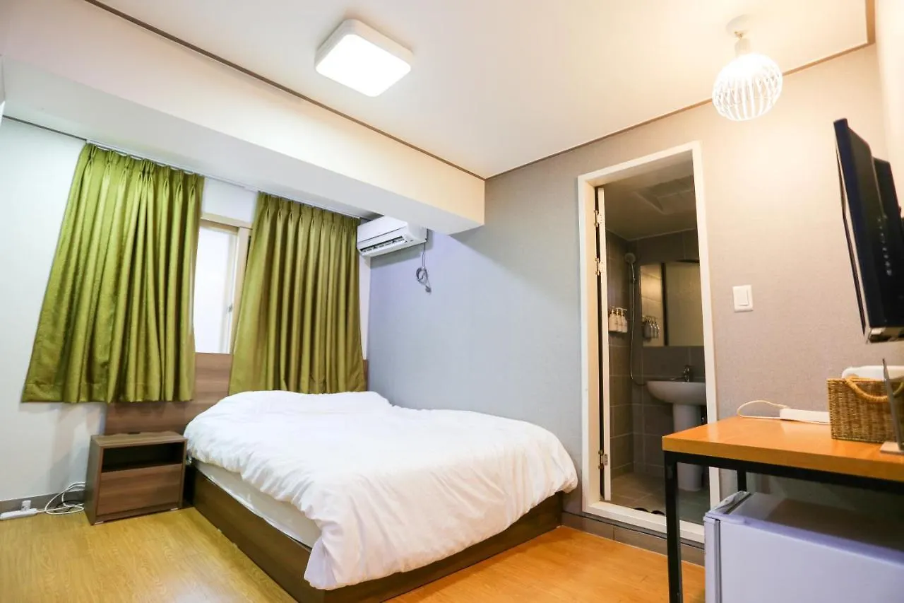 3 Guestehouse Seoul Hostel